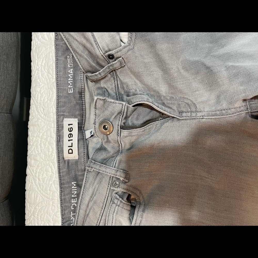 stretchy skinny jeans